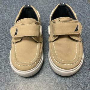 Nautica. Baby’s 5. tan